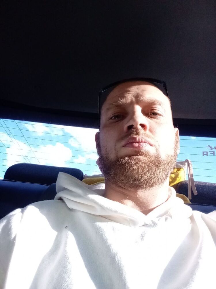  51895943  , 33 ,    