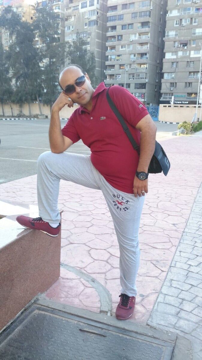  17925363  Hesham, 46 ,    Cabaret