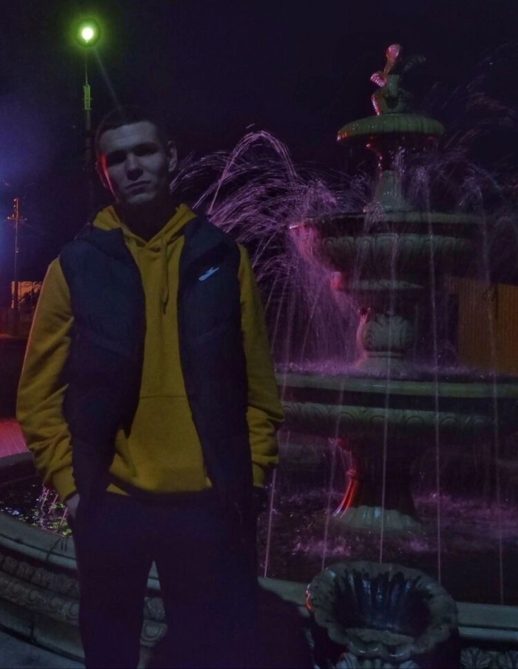  39868343  , 28 ,    