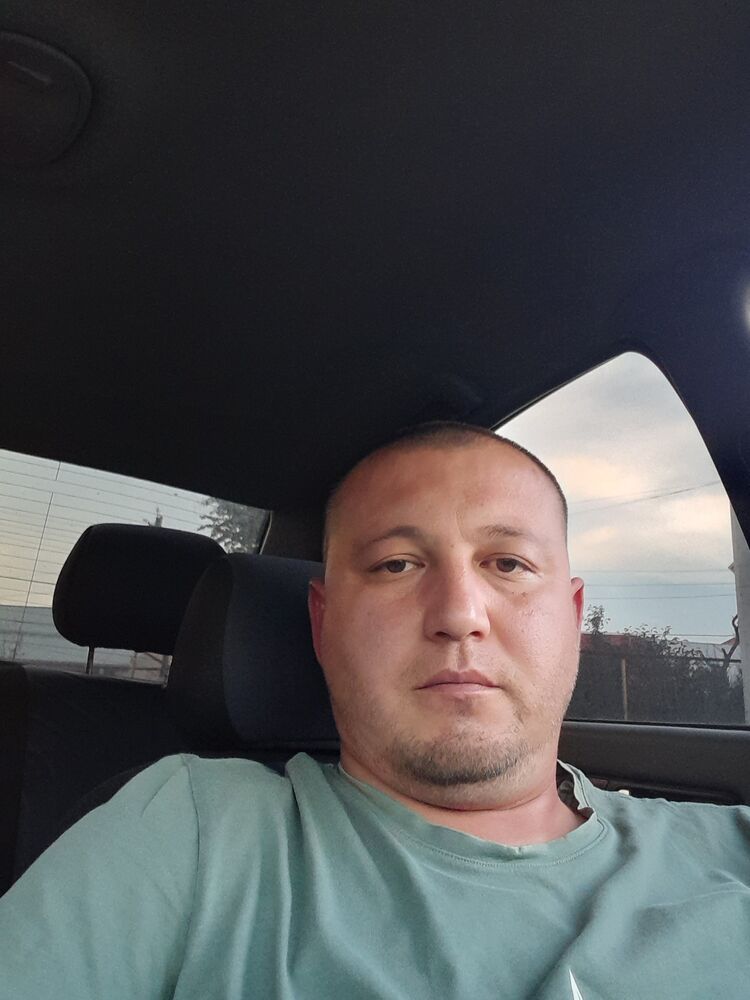  ,   Boxo, 37 ,   ,   