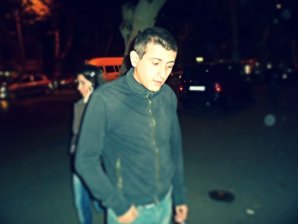  ,   Tornike, 33 ,   