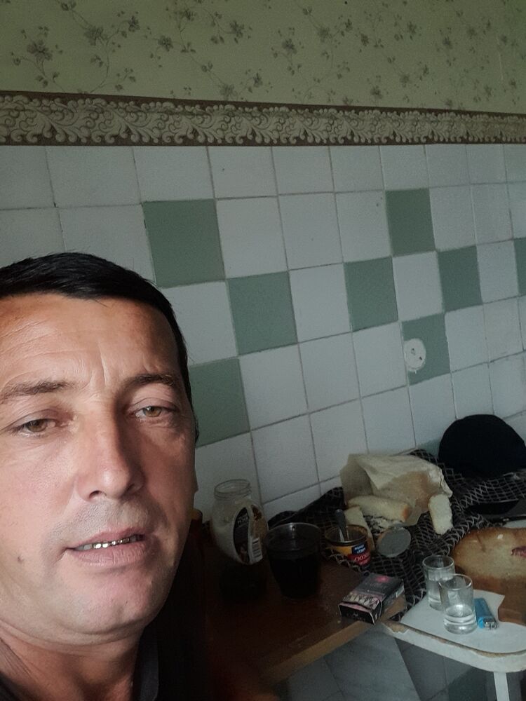  37838473  Umidjon, 44 ,    