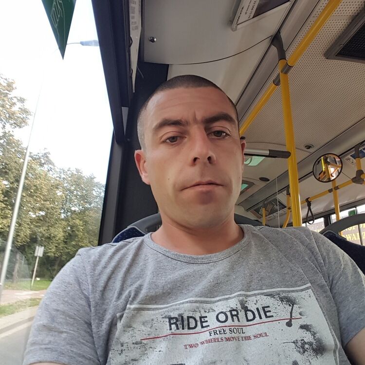  18828653  , 36 ,    
