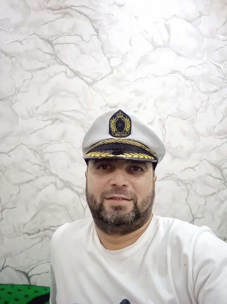  34848463  Zahar, 39 ,    