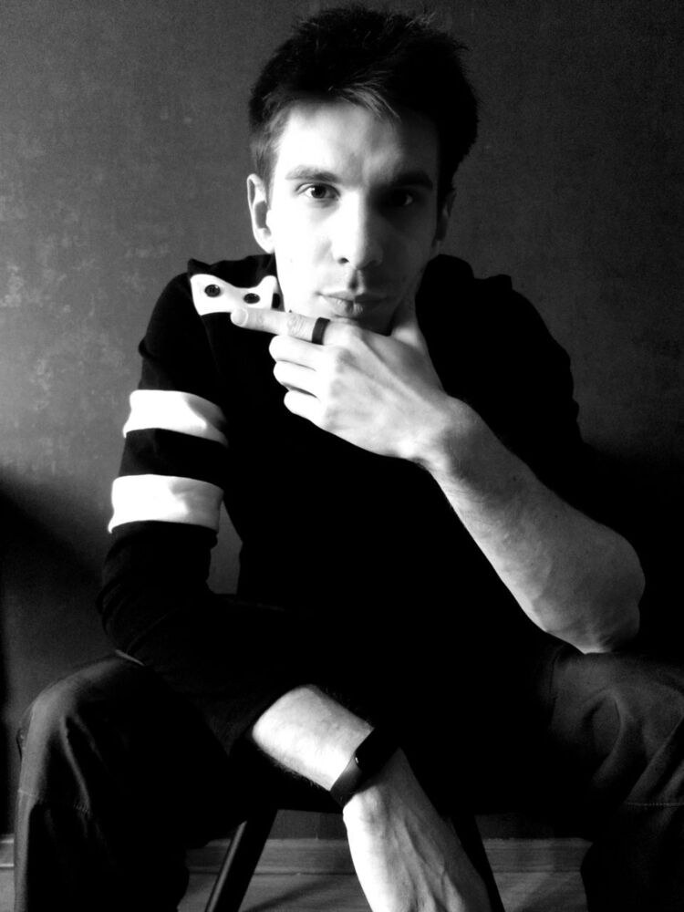  41928733  Andrew, 30 ,    --