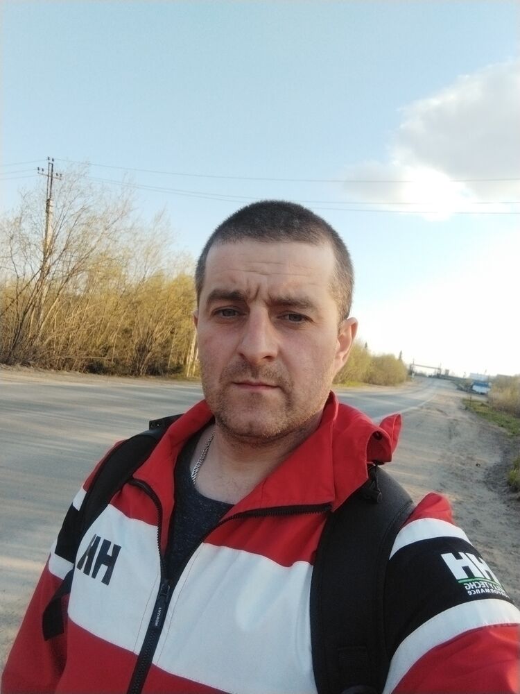  45965273  WHO AM I, 38 ,    