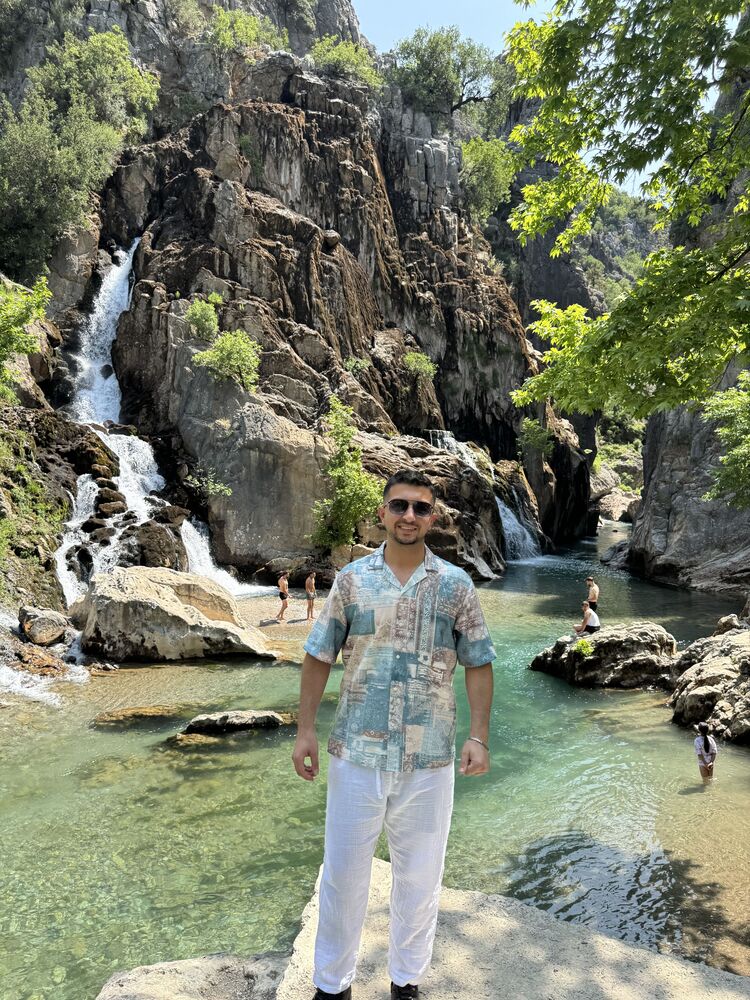  52136703  , 25 ,    Alanya