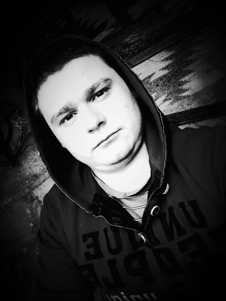  25443053  Aleksandr, 31 ,    