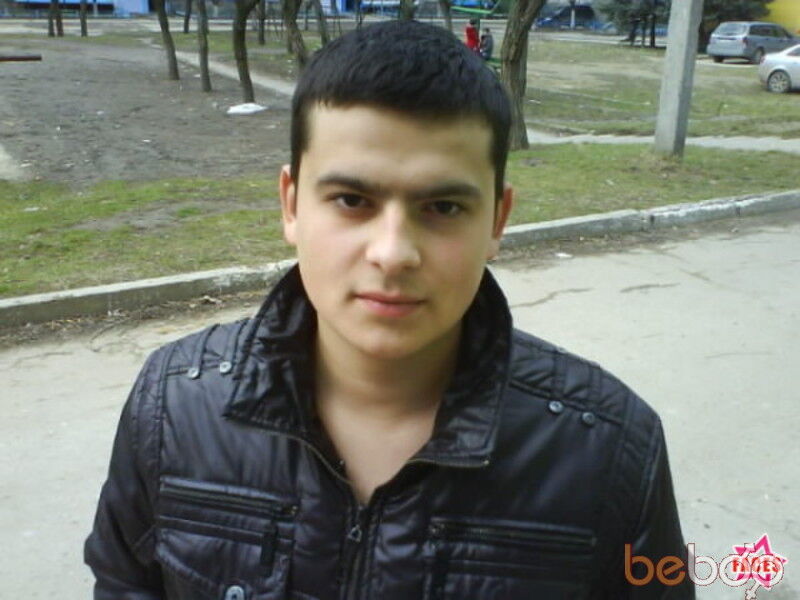  ,   Roiss, 35 ,   
