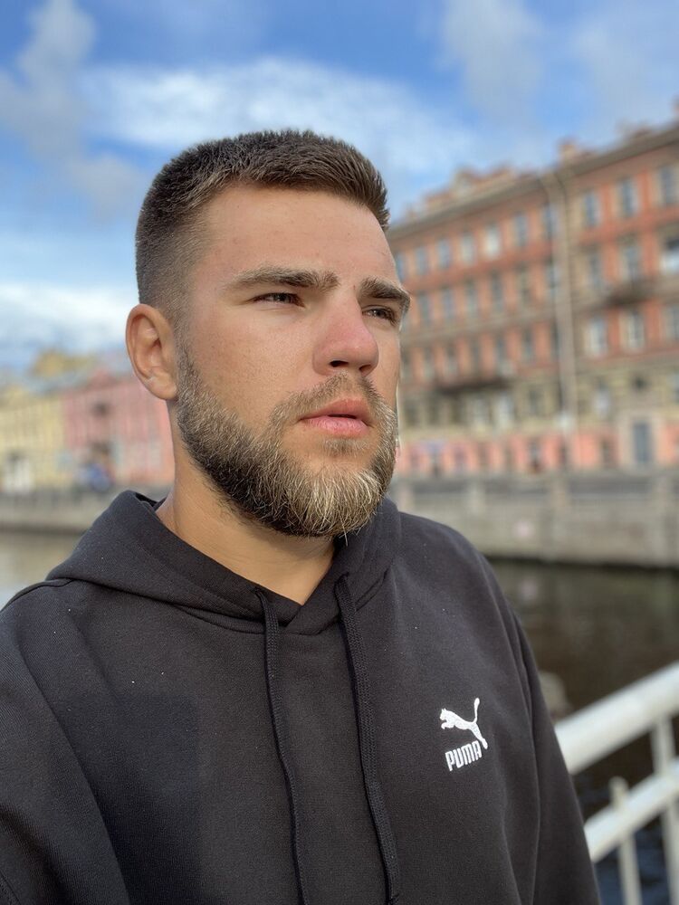  44986323  , 26 ,    -