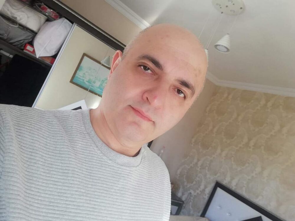  26116613  Giorgi, 48 ,    