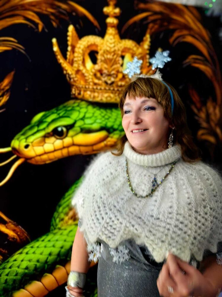  48501603  Anzhelika, 54 ,    -