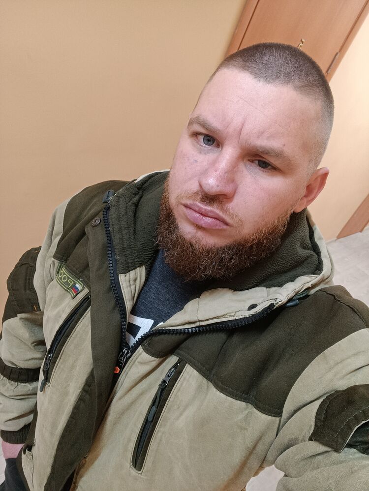  41332243  , 33 ,    