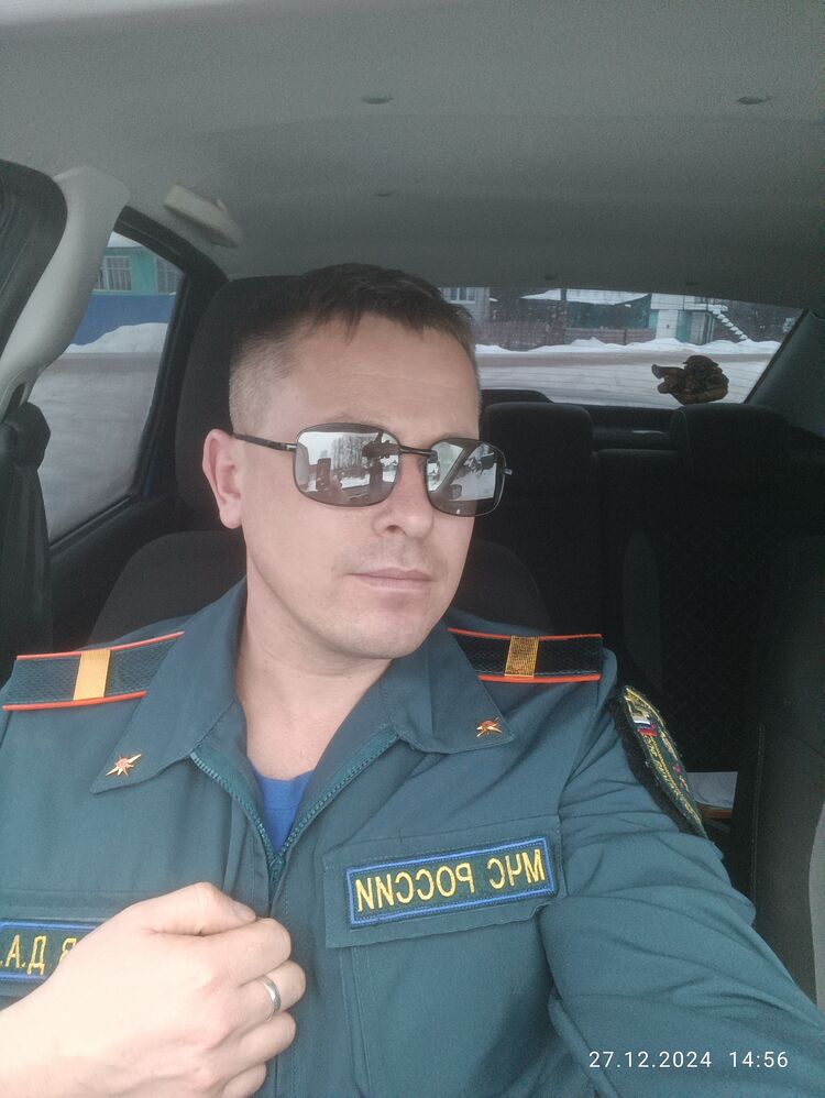  48512433  , 37 ,    
