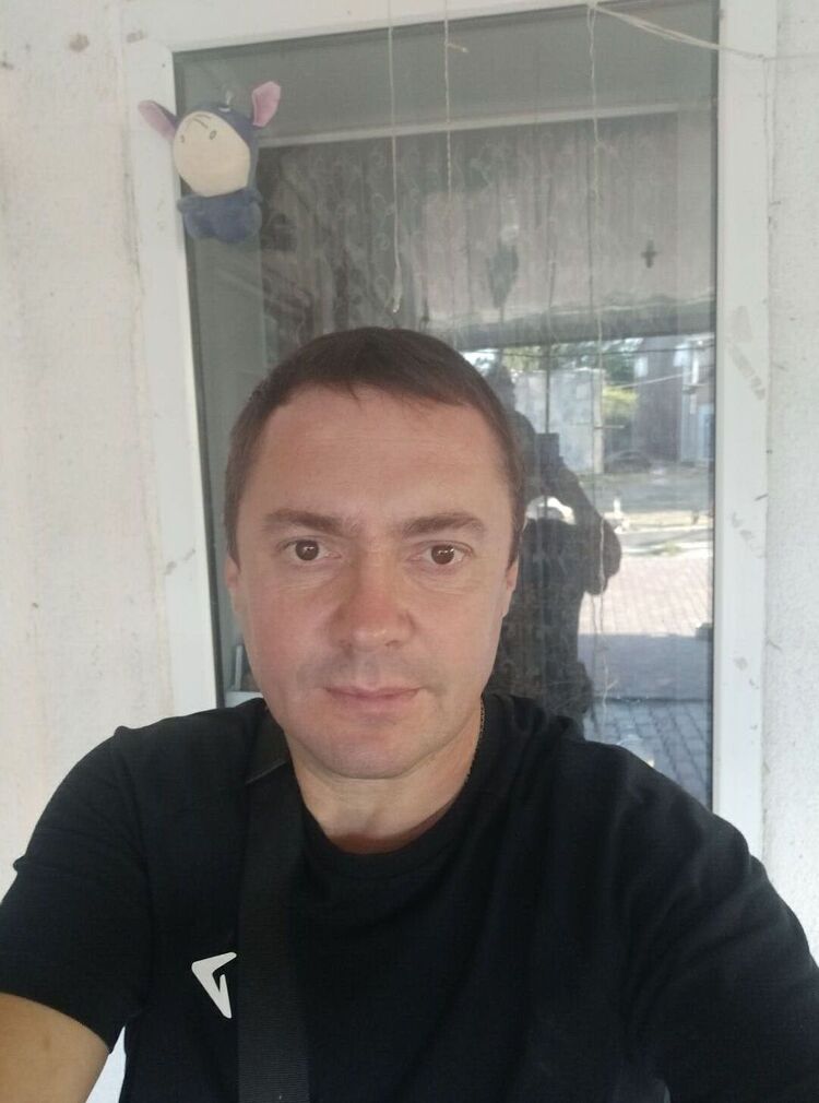  38003783  , 49 ,    