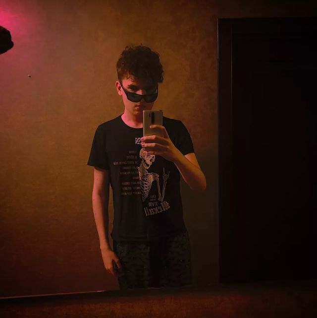  -,   , 22 ,   ,   