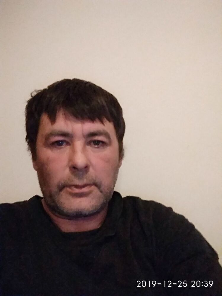  18522843  , 52 ,    