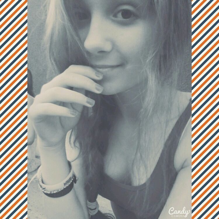  ,   Daniela, 27 ,   ,   , c 
