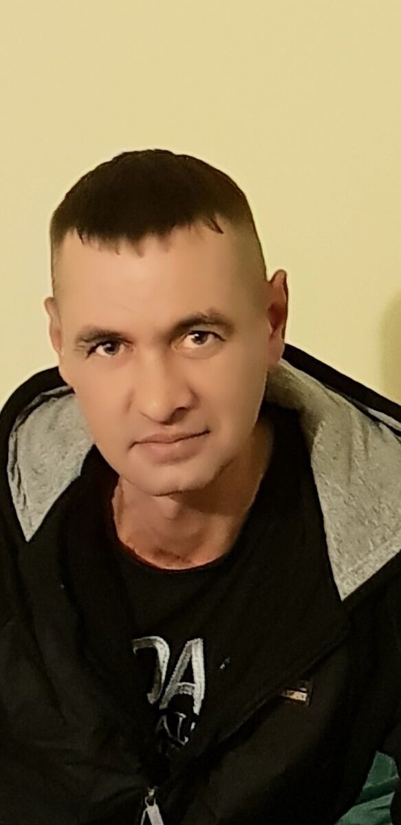  18660743  , 44 ,    
