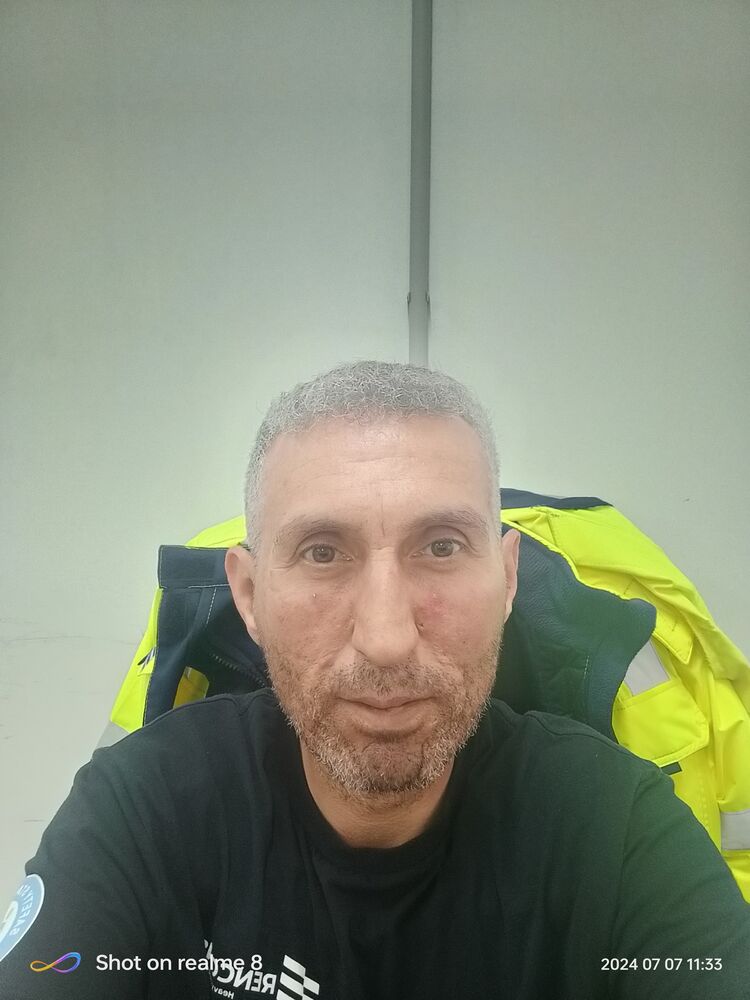  44493373  , 44 ,    