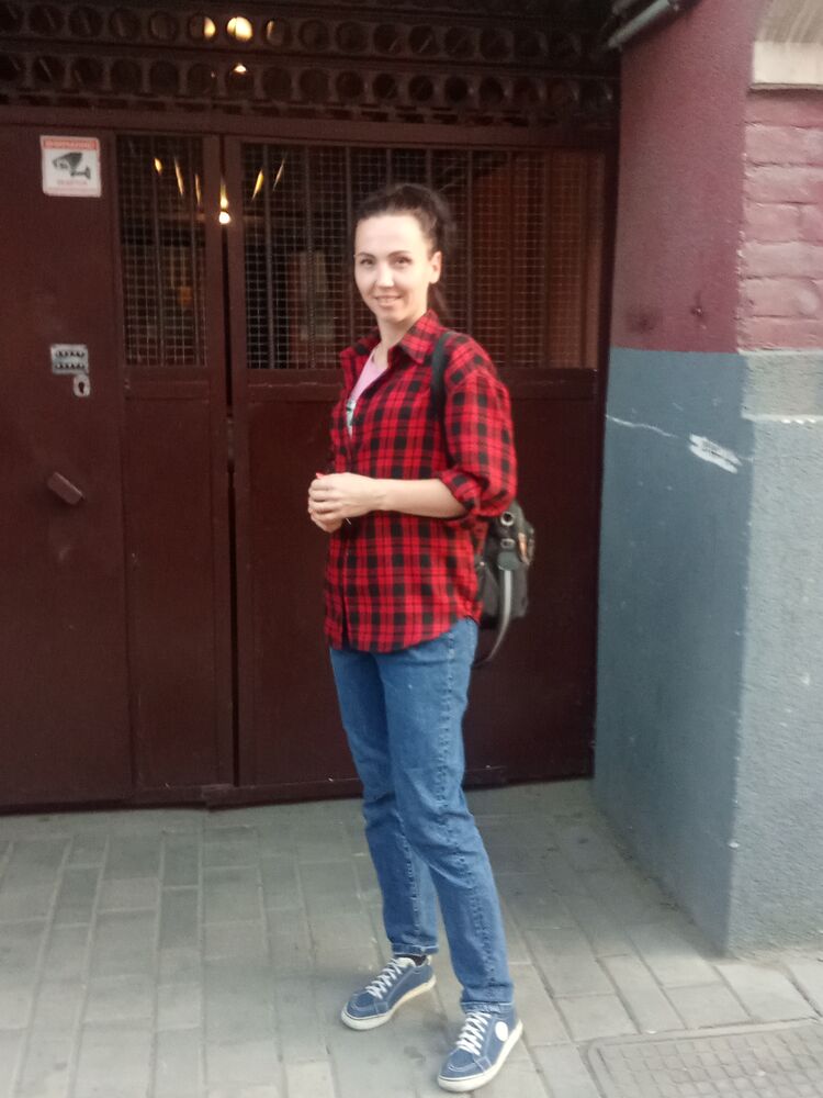  53573803  , 34 ,    --