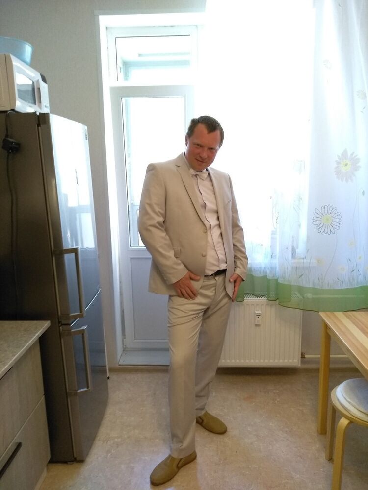  -,   , 37 ,  