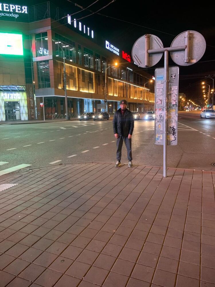  40450993  , 28 ,    