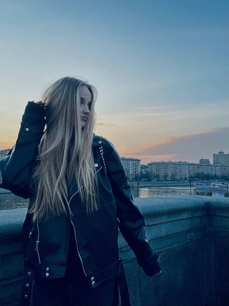  -,   , 24 ,   ,   