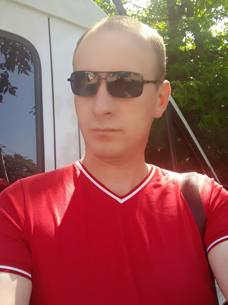  ,   Misha, 41 ,   ,   