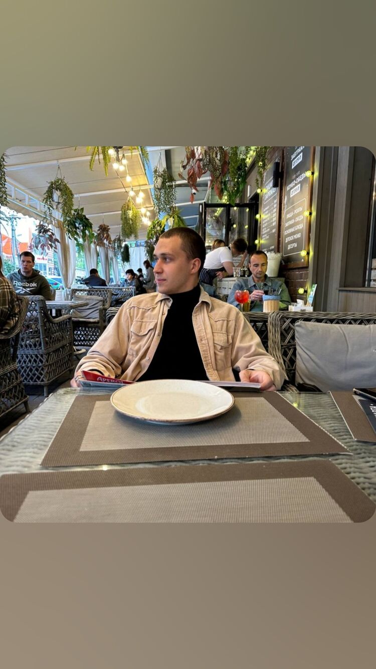  44271823  , 22 ,    --