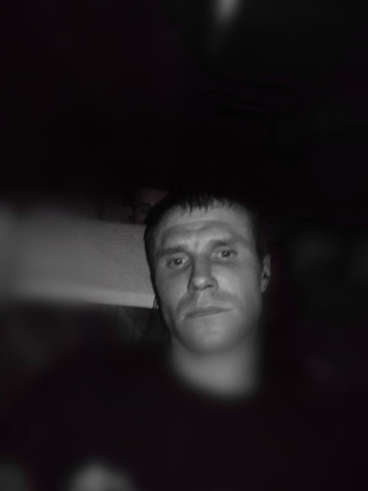  15702043  , 37 ,    