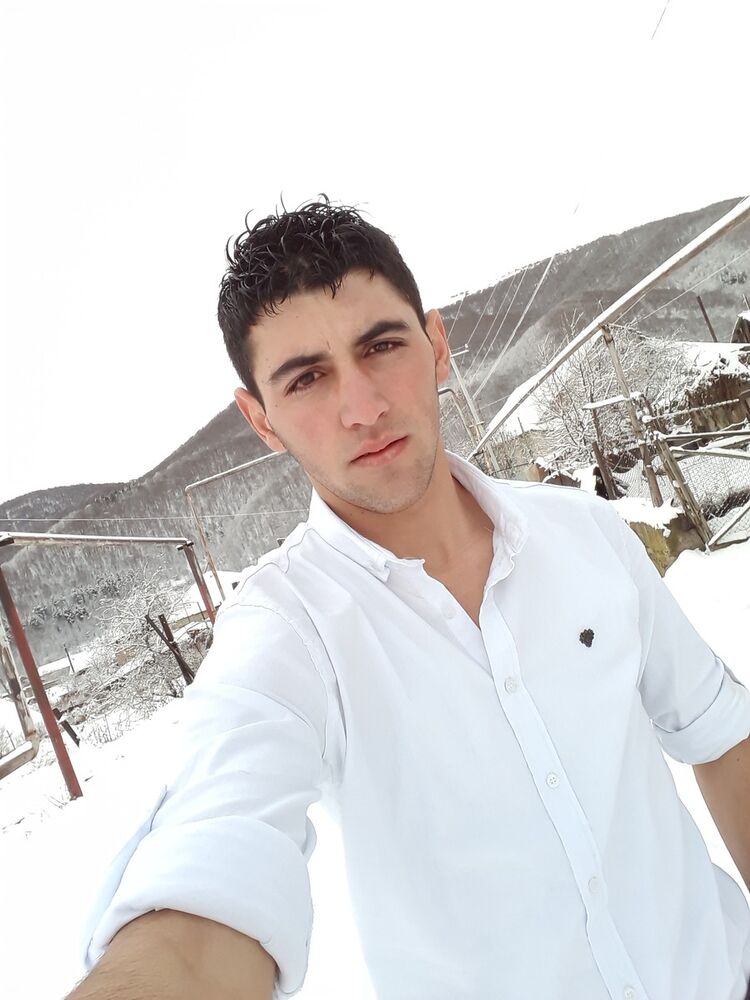  12199383  GOQOR, 29 ,    