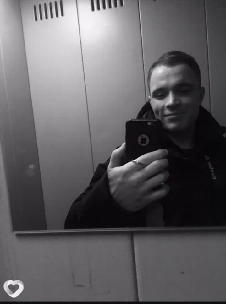  40913263  , 32 ,    