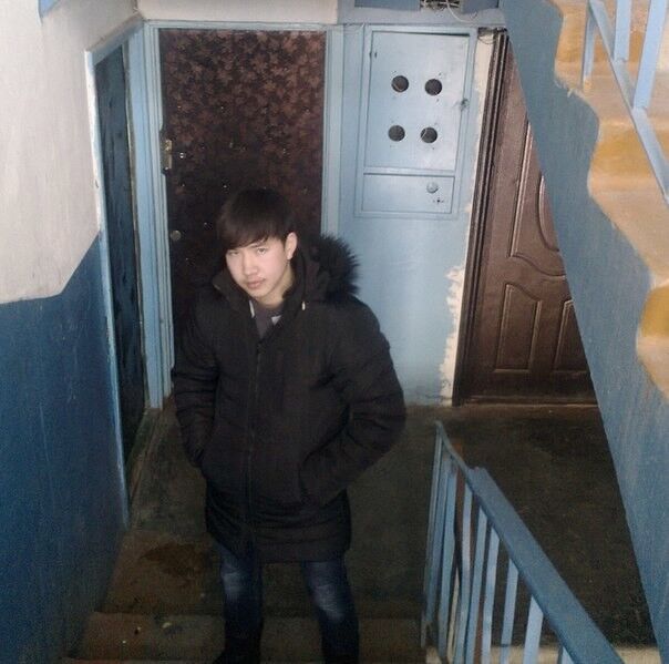  4194563  Zhalgas, 32 ,    