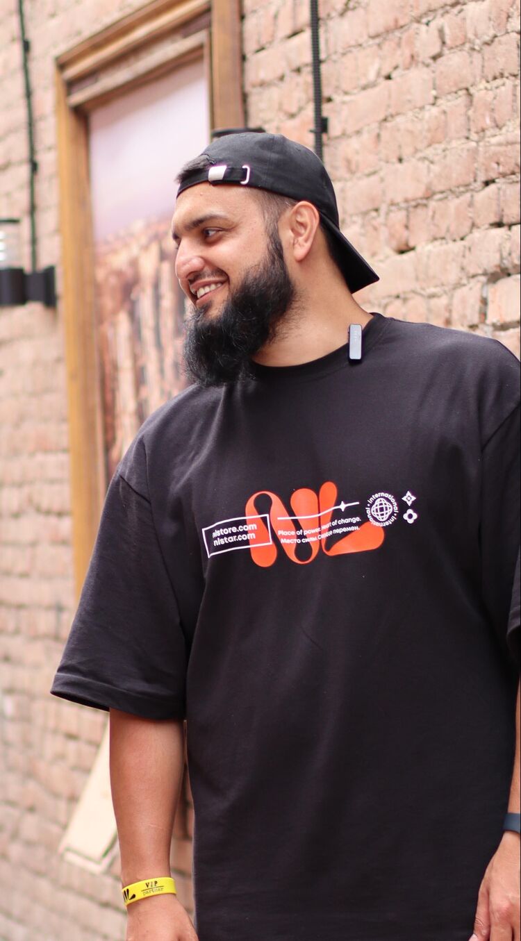  46842243  , 30 ,    -