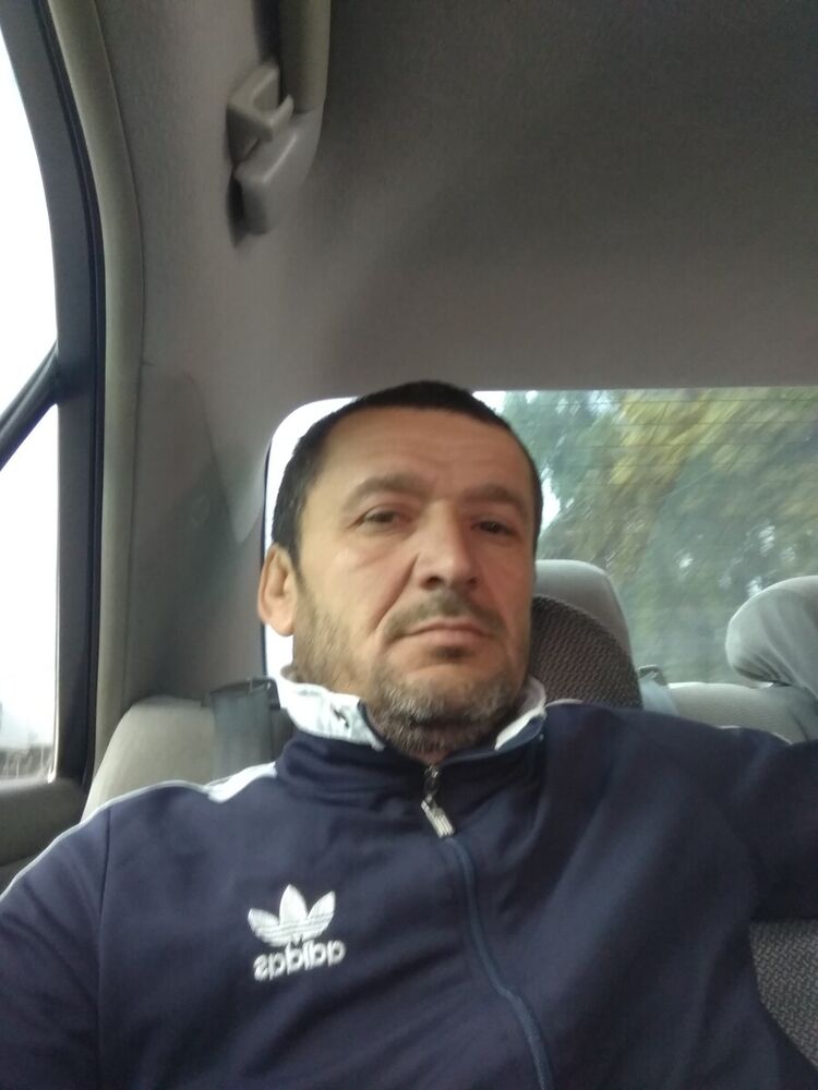  20381063  Murad, 45 ,    