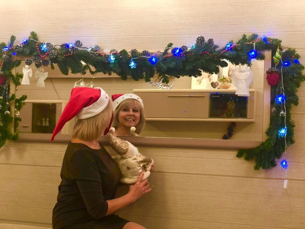  18638193  Lyudmila, 62 ,    