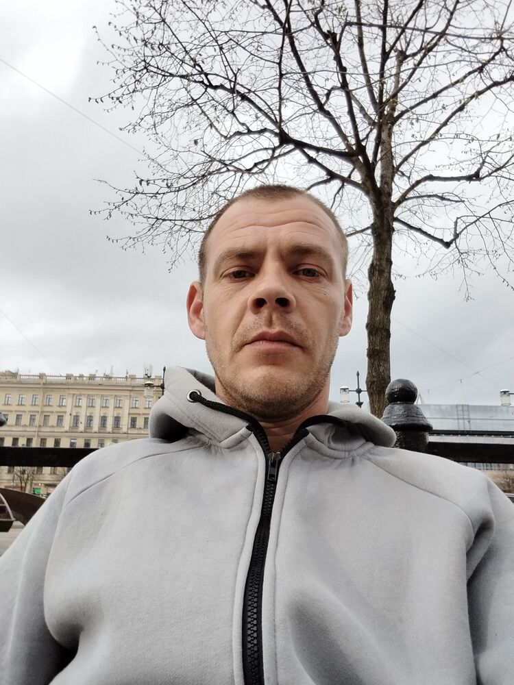 34256003  Andrei, 38 ,    