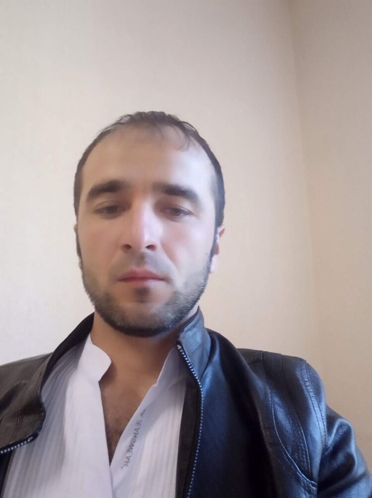  18021353  , 37 ,    
