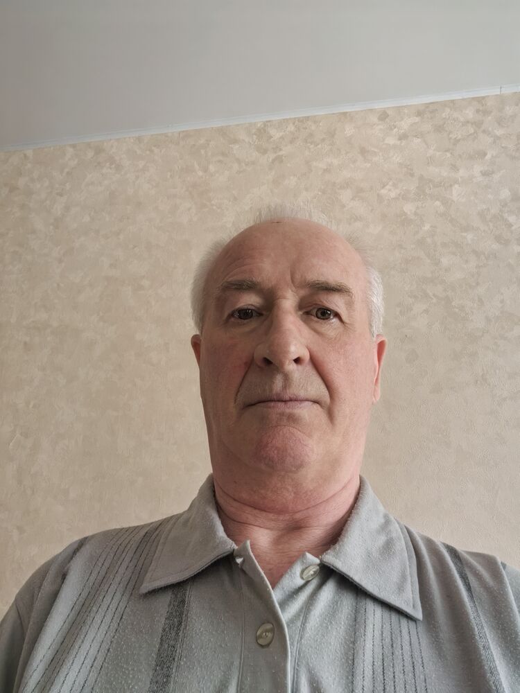  52257143  Aleksandr, 65 ,    