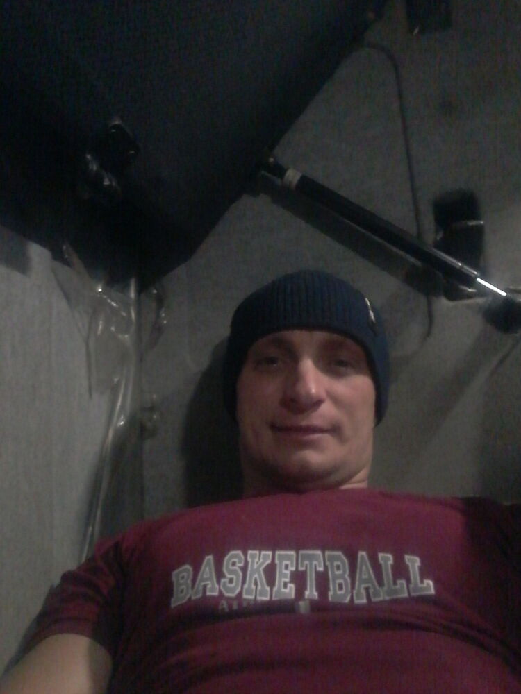  ,   Alex, 37 ,   ,   , c , 