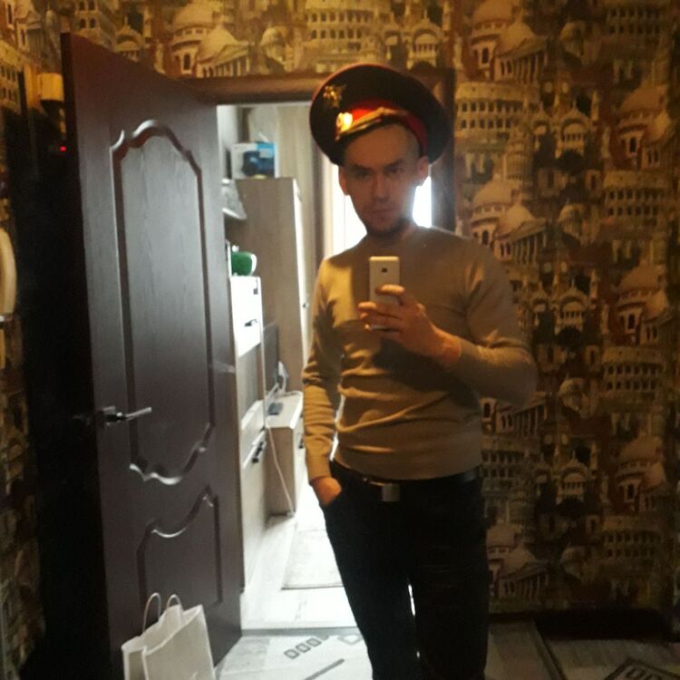  ,   Mikhail, 33 ,  
