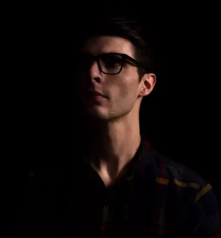 ���� 21769633 ������� ���, 43 ����, ���� ���������� � ��������