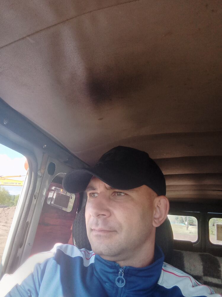  52902243  , 40 ,    