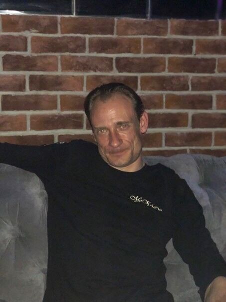  12725673  Alan, 48 ,    