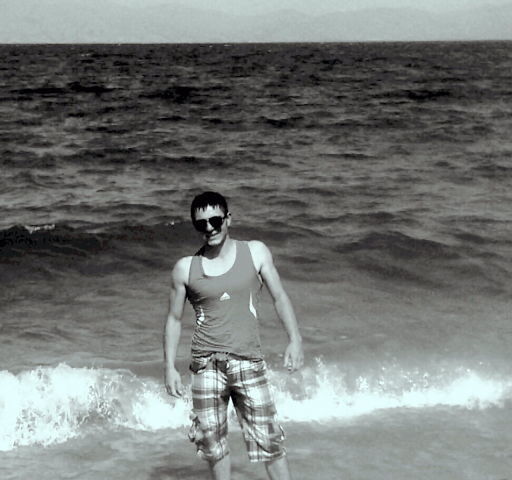  ,   HoV MaNuKyAn, 39 ,  