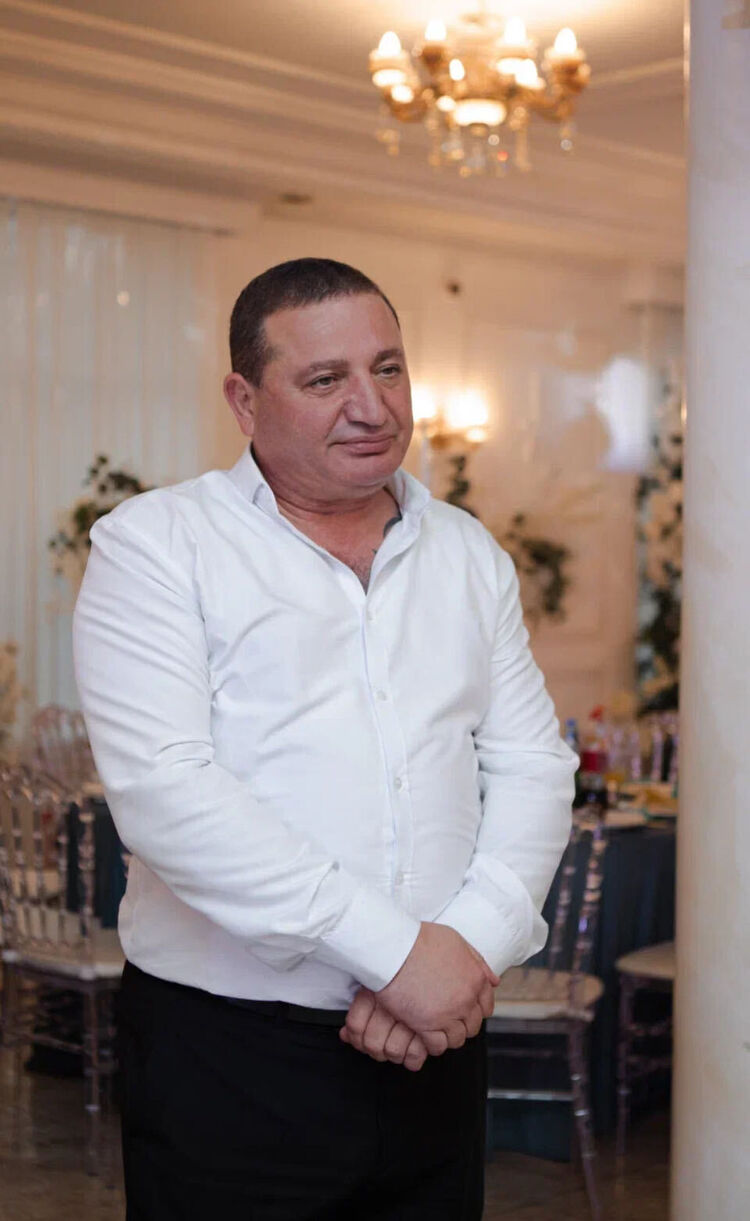  --,   Karen, 45 ,   ,   