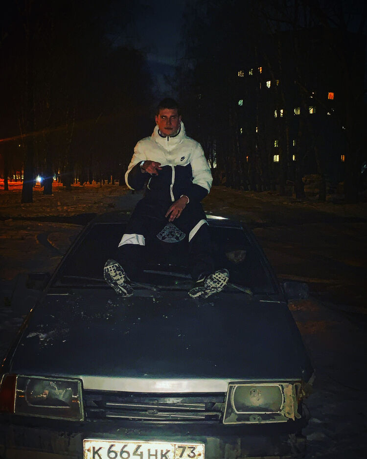  33031583  , 21 ,    