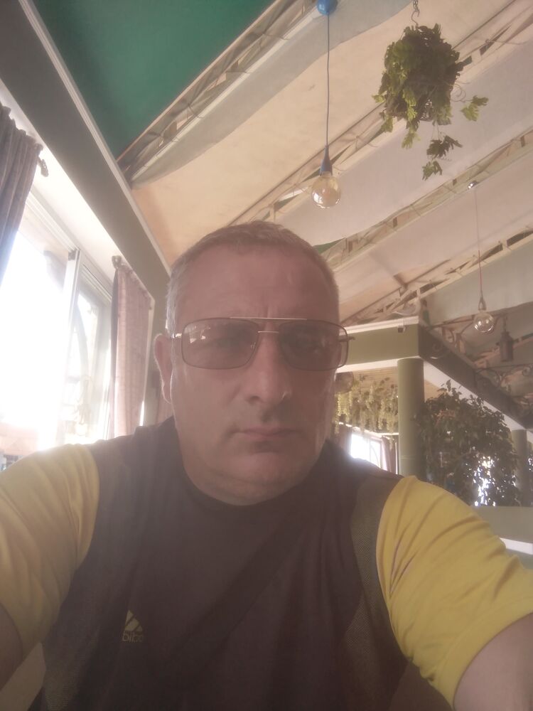  31084913  Garik, 48 ,    