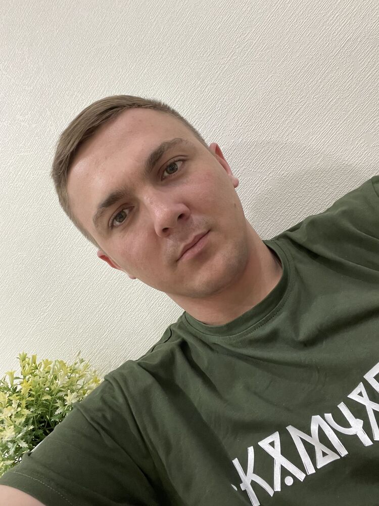  51021263  Vasiliy, 32 ,    